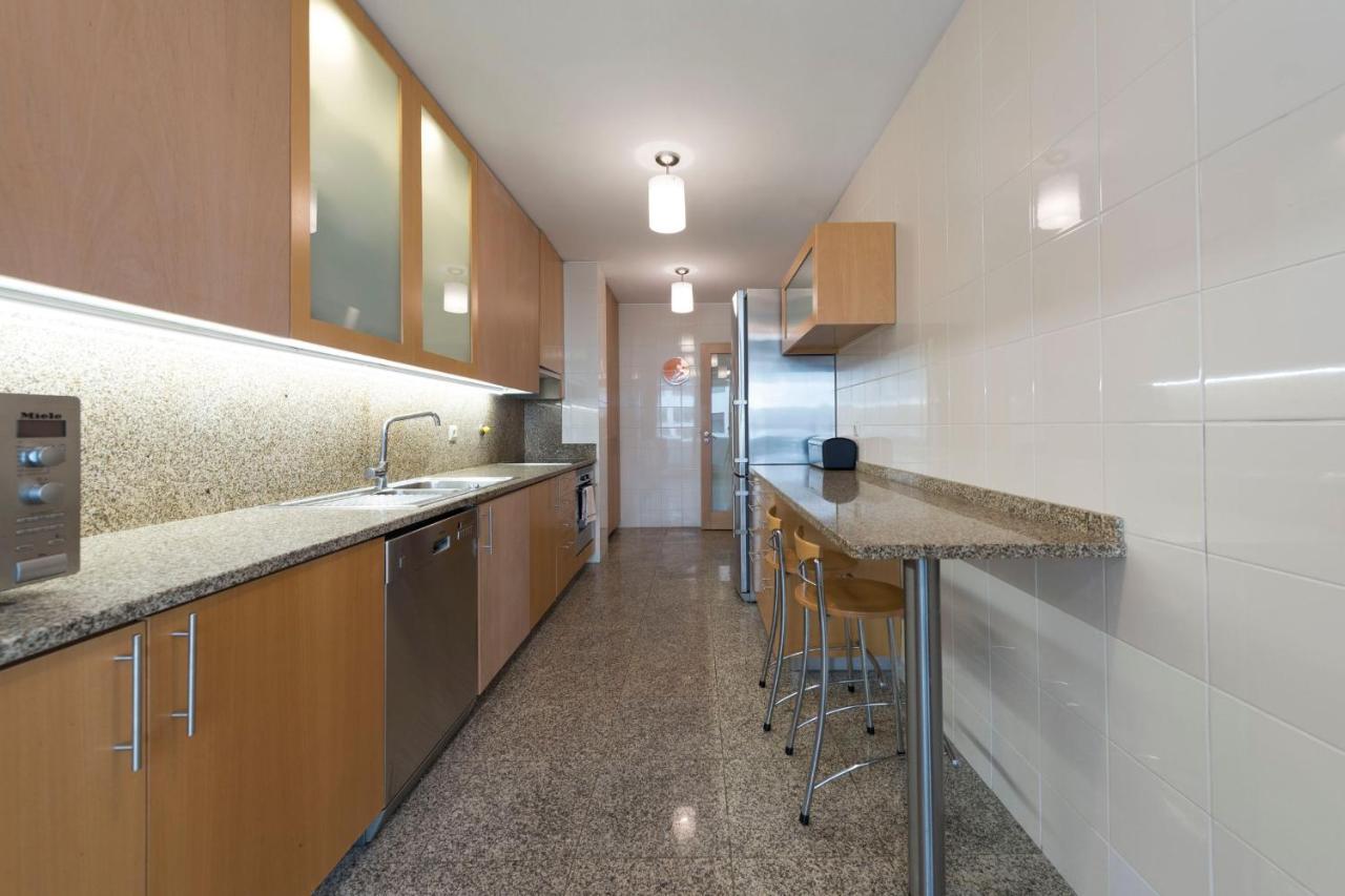 Lovelystay - Oporto Beach Apartment With 2 Free Parking Spots Matosinhos  Exterior foto